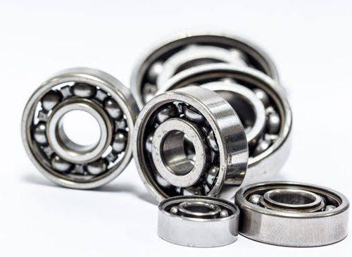 Vehicle ball bearings in assorted sizes